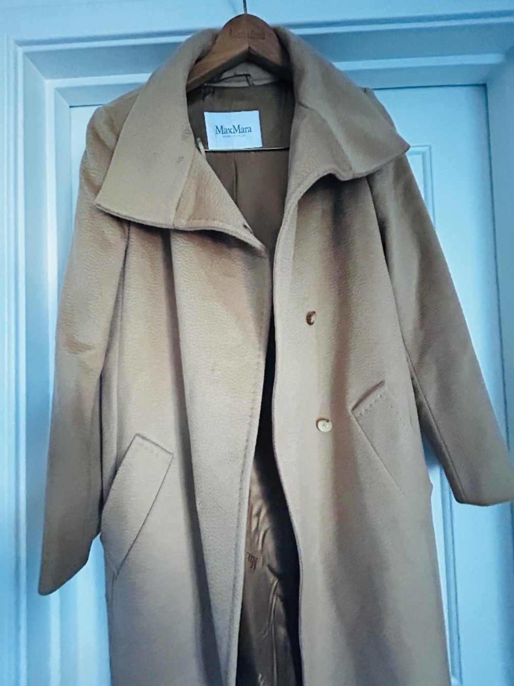 Max Mara wool coat in excellent never worn  condition size 6